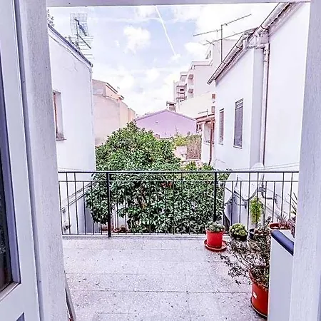 Siviglia 38 Lägenhet